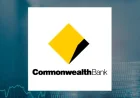 Commonwealth Bank: 3 reasons to buy and 3 reasons to sell