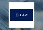 Clear Stock at an inflection point: institutional trimming, analyst targets, and the next test for YOU