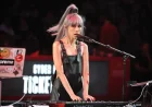 Melissa Reese Guns N Roses and the Quiet Weight of an Empty Keyboard Stand