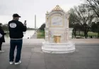 Lincoln Mocked: 10-Foot Golden Toilet Throne Erected on National Mall as Protest Over White House Reno