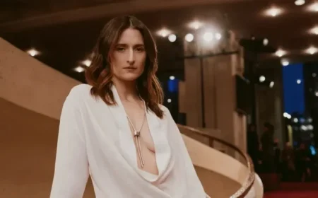 Grace Gummer Explores Glamour and Fashion Inspired by Caroline Kennedy