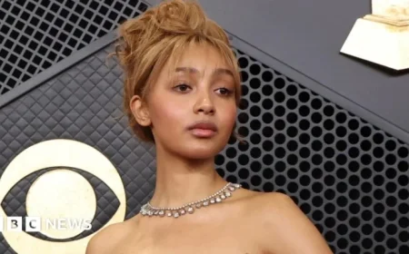 PinkPantheress Announced as Voice for Brits Trams