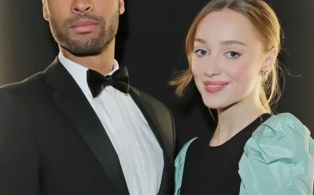 Bridgerton Showrunner Teases Future for Phoebe Dynevor, Regé-Jean Page