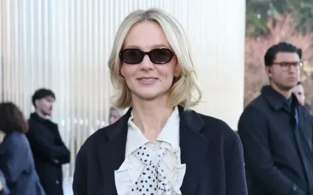 Carey Mulligan Unveils Chic Creamy Blonde Bob in Milan