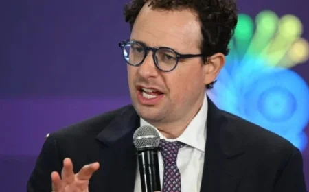 Anthropic CEO Dario Amodei Pledges Commitment to Defend America