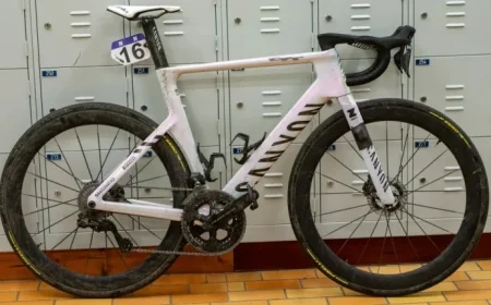 Mathieu van der Poel Triumphs at Omloop Het Nieuwsblad on New Canyon Aeroad and Shimano Wheels
