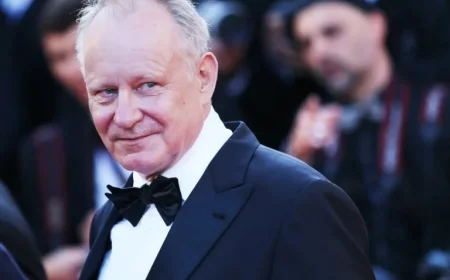 Iconic Actor Reflects on Cult ’90s Film and Robin Williams’ Eccentricity