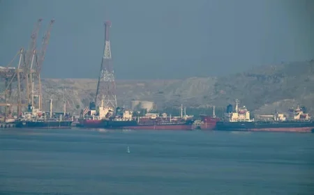 Oil Surges 10% Amid Iran Conflict, Analysts Predict $100 Barrel Price