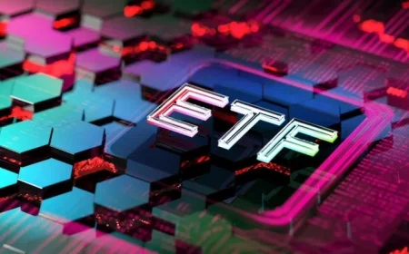 Wall Street Analysts: Invest in 2 Vanguard Index Funds to Outperform S&P 500