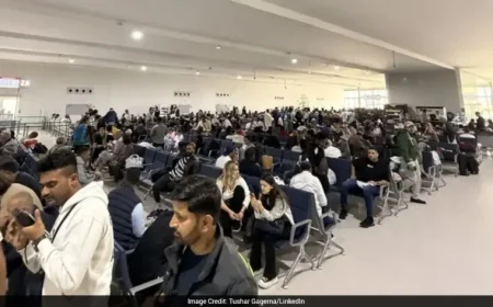 Indian Man Commends UAE’s Calm Response to Iran Attack Impacting Flights