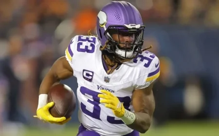 Vikings to Trade or Release Aaron Jones and Javon Hargrave