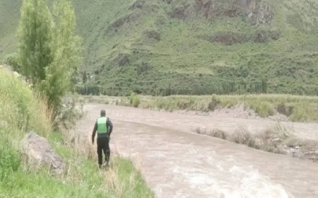 Cusco: Three Dead, Two Missing After Vehicle Plunges into Vilcanota River