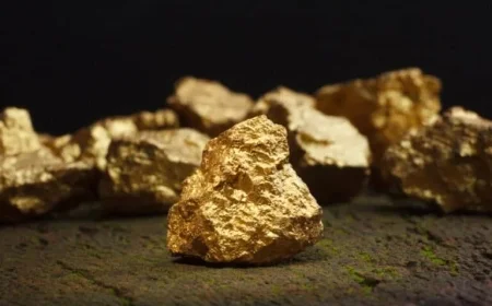 Invest in These 3 Strong Mining Stocks for $5,000 Gold