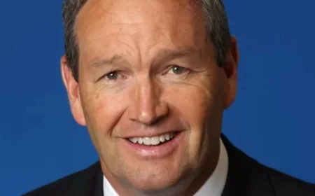 UK Athletic Director Mitch Barnhart Reportedly Announces Retirement