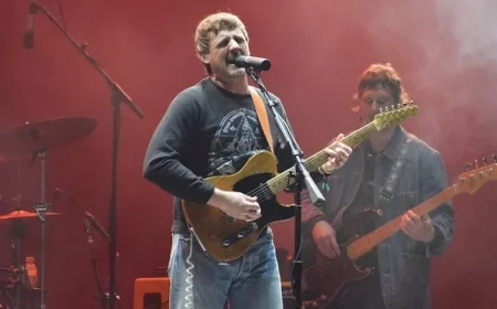 Review: Sturgill Simpson’s “Mutiny After Midnight” Captivates as Johnny Blue Skies