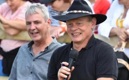 Martin Clunes and the Two-Track Comeback: Prestige Drama Applause, Popular-Fair Power — and the Uneasy Blur Between Art and Influence