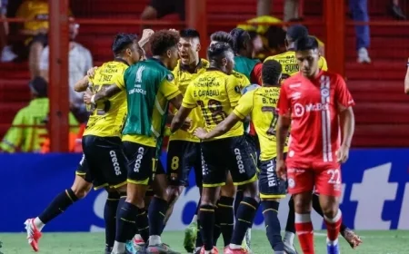 Barcelona Vs: Copa Libertadores Third Round First Leg at the Monumental