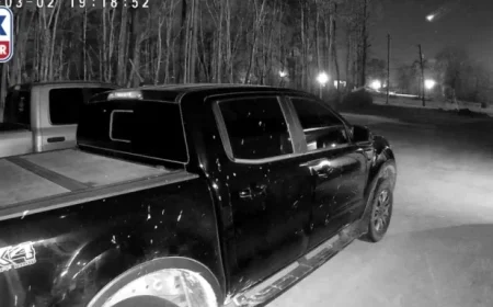 Meteor fireball over Louisiana as March night sky lights up