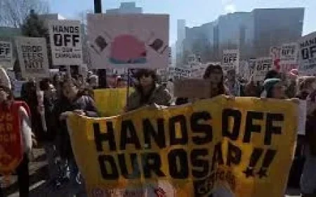 Osap Protest as Ontario students rally at Queen’s Park after funding changes