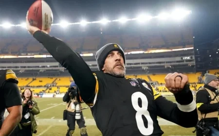 Aaron Rodgers and the Steelers’ QB crossroads as draft pressure builds