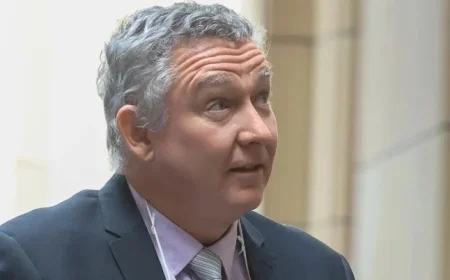 Breaking: Former Jetstar pilot Greg Lynn to remain behind bars after bail denial