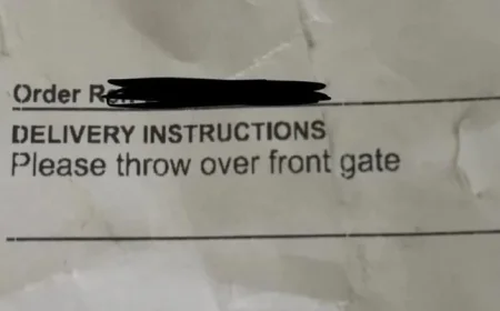 Aus Post trick shot: ‘Attention to detail noted’ — Perth woman left in stitches as postie follows bizarre delivery request