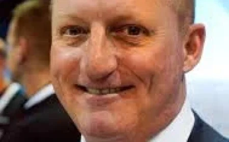 Greg Abel’s First Big Signals: Insurance Profits Slip, Share Buybacks Begin, and Two Core Holdings Vanish