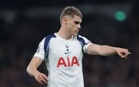 Micky Van De Ven: Why Barcelona and Real Madrid Are Racing for Tottenham’s Rising Defender