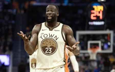 Golden State Warriors Face a Fork in the Road: Predicted Cut of a Four-Time Champion Sparks Offseason Gamble