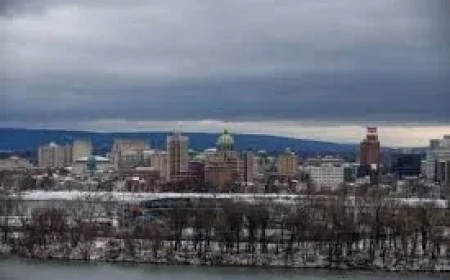 Philadelphia Braces for Ice and Freezing Rain Before a Weekend Warmup