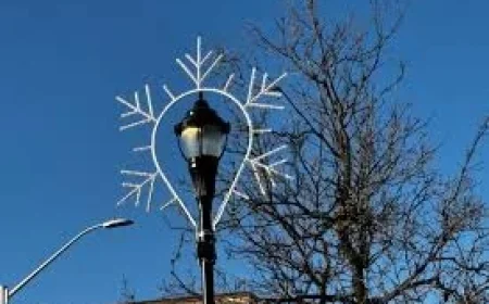 Todays Weather: A Split Morning Briefing Shows How Little Detail the Public Actually Gets