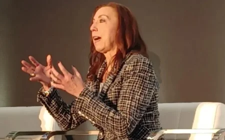 Chrysler CEO Feuell Departs; Dodge Chief Assumes Leadership Role