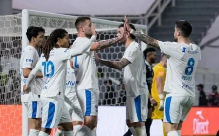 Al-hilal Vs Al-najma: An unbeaten contender faces a bottom-placed survivor as an Egyptian referee makes a first