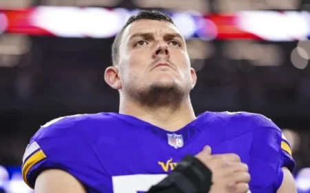 Vikings Center Ryan Kelly Announces Retirement
