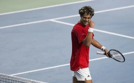 Félix Auger-aliassime Meets a Different Gaël Monfils — Top-10 Status vs. Final-Season Resolve