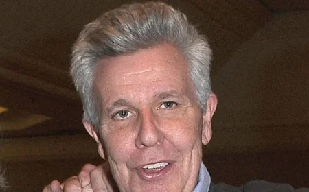 Stephen Hibbert’s death at 68 exposes a Hollywood contradiction: the face everyone remembers, the work few can name