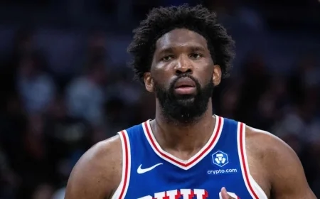 Kawhi Leonard Trade Rumors Put 76ers’ Deadline Strategy Under a Spotlight