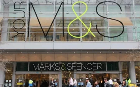 Lidl, M&S Pay Rise and the Price Puzzle: What £13.41 in Stores Means for Staff and Shoppers