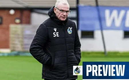 Bristol Rovers Vs Crewe Alexandra — Steve Evans urges the Gasheads to stay behind a team rebuilding its momentum