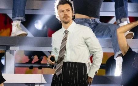 Key Takeaways: Harry Styles’ Constant Kisses and Occasional Disco Moves