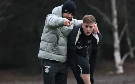 Liam Delap must seize Wrexham FA Cup chance, Rosenior insists