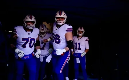 Connor McGovern Re-signs with Bills, Avoiding Free Agency