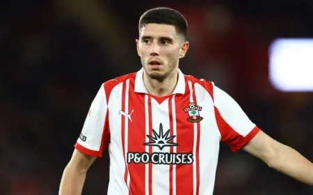 Eckert Confirms Ross Stewart Return for FA Cup Trip to Fulham