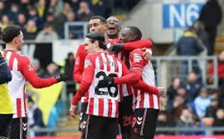 Port Vale v Sunderland: FA Cup fifth round – live updates