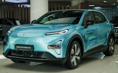 China Unveils Solid-State EV Batteries with Impressive Range Claims