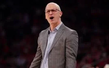 Fs1 after the late-game flashpoint: Big East fines UConn coach Dan Hurley $25,000