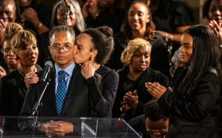 Jesse Jackson Jr steps into a family-led farewell as tributes for Rev. Jesse Jackson widen