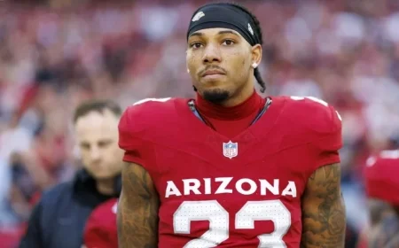 Cardinals Revise Contract with Sean Murphy-Bunting