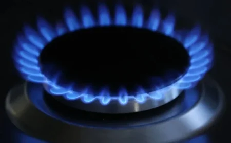 Britain Gas Supply under Pressure as Two Days of Storage Remain