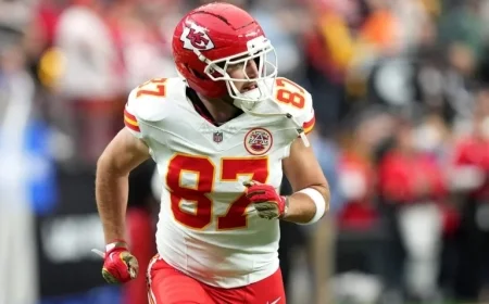 Travis Kelce to Enter 14th NFL Season, Chiefs Future Uncertain